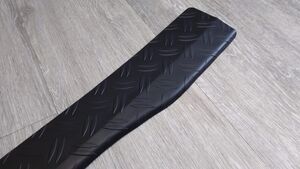 Bumperplaat Alu Zwart Ford Connect 2022gt  VW Caddy 2020gt