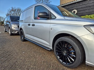 Sidebars ZWART  Caddy 2020gt  Connect 2022gt L1 