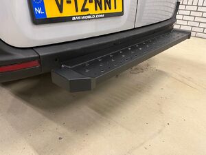 Achteropstap zwart Mercedes Sprinter en VW Crafter 2006-2016