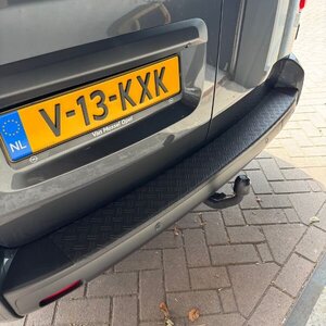 Bumperplaat Alu Zwart Jumpy 2017gt  Vivaro 2019  Expert 
