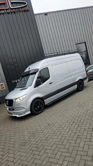 Zwarte RVS imperiaal Mercedes Sprinter L2H2