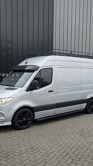 Zwarte RVS imperiaal Mercedes Sprinter L2H2