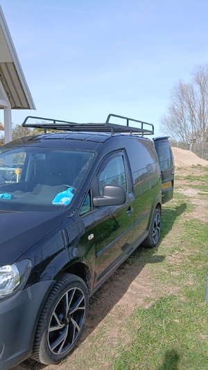 Zwarte RVS imperiaal VW Caddy 2020gt  Ford Connect 2022gt L1